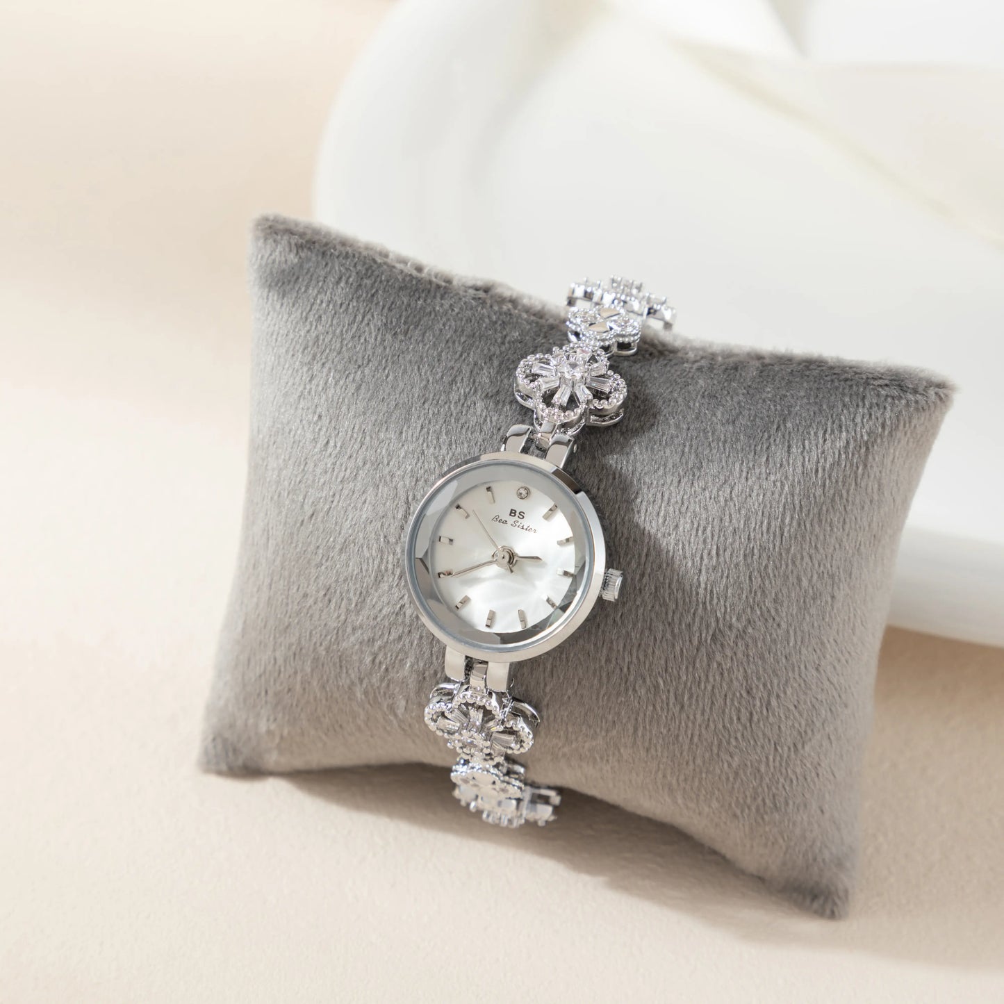 Maria - Elegant Watch