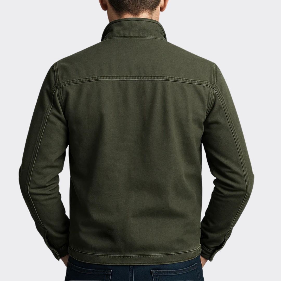 "Bruno - Klasický Casual Kabát" can be rewritten as "Bruno - Elegantní Ležérní Kabát".