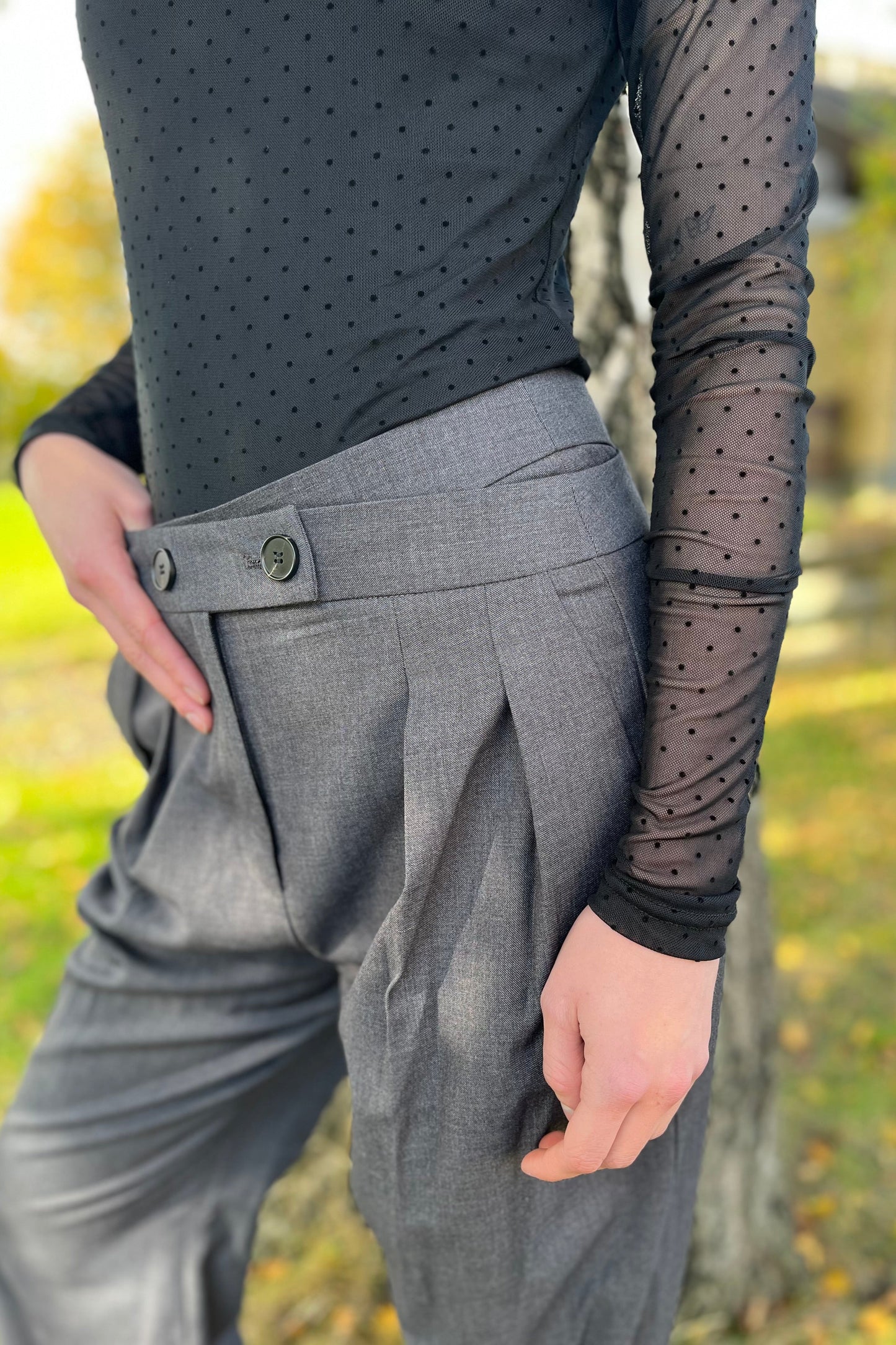 Nola Mesh | Černé tečky | Mesh blůza od Statebird