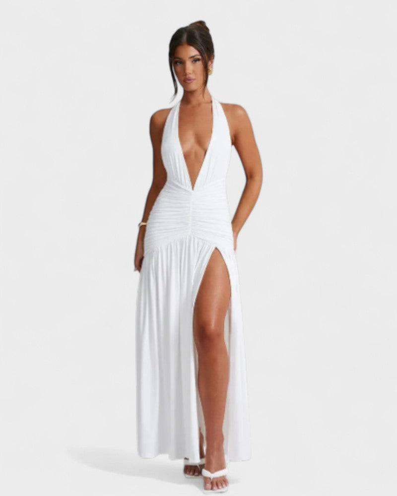 Susi - Maxi Šaty Snů" could be rephrased as "Susi - Dreamy Maxi Dress.