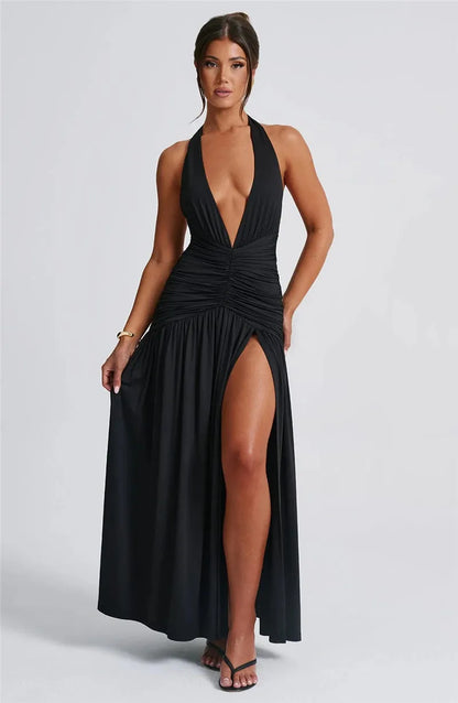 Susi - Maxi Šaty Snů" could be rephrased as "Susi - Dreamy Maxi Dress.