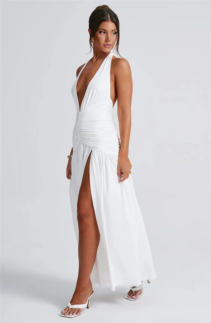 Susi - Maxi Šaty Snů" could be rephrased as "Susi - Dreamy Maxi Dress.