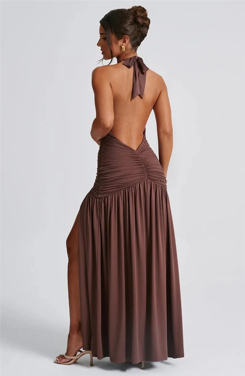 Susi - Maxi Šaty Snů" could be rephrased as "Susi - Dreamy Maxi Dress.