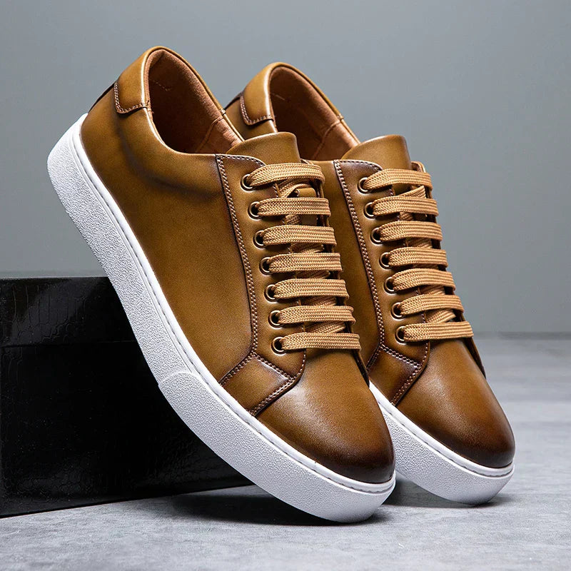 "Gonçalo - Tenisky z italské kůže" can be rewritten as "Gonçalo - Italské kožené tenisky".