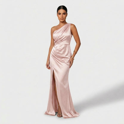 Carla - Elegancka Sukienka w Stylu Maxi